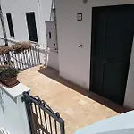 Marazzurro شقة