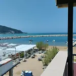 شقة Marazzurro