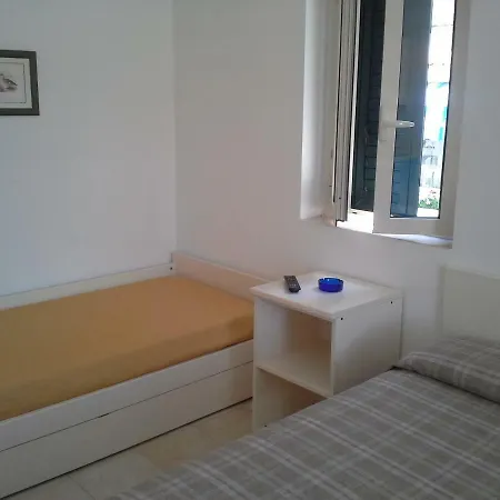 Marazzurro * بيسْكيتْشّي